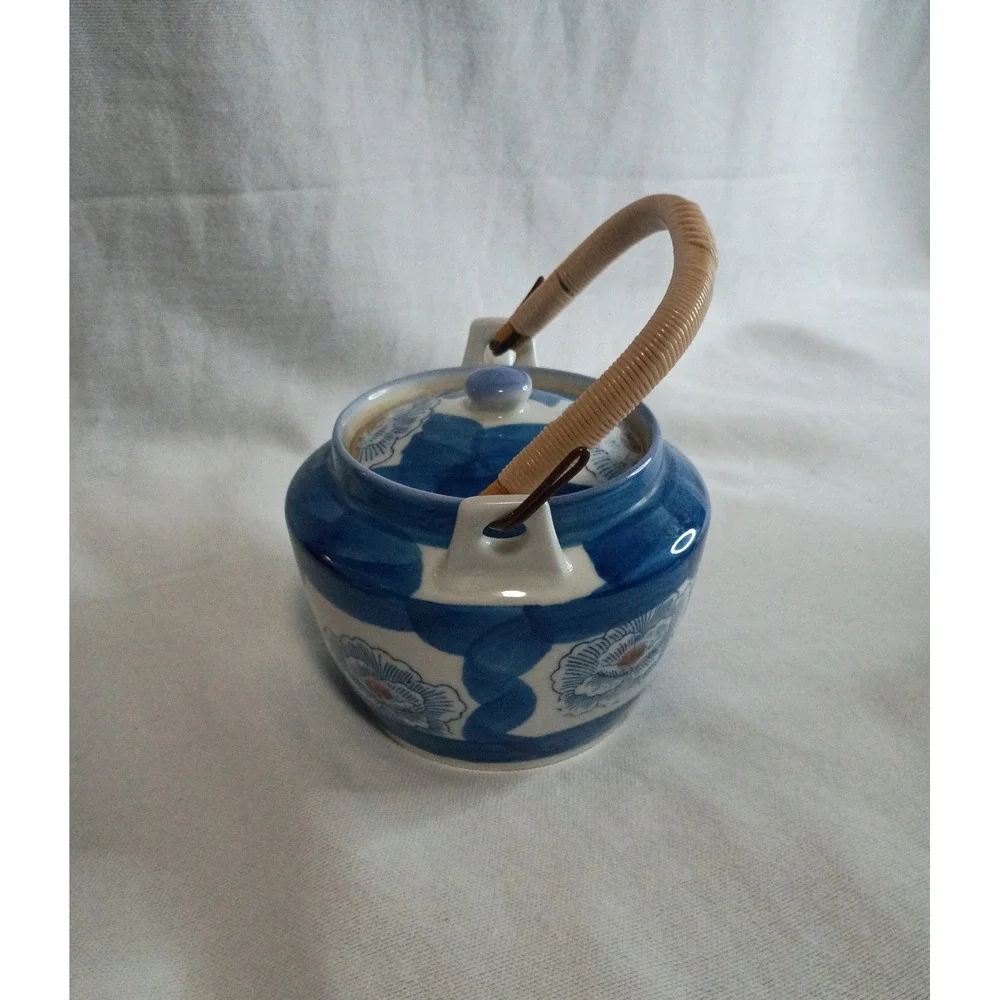 Japanese Blue & White Floral Ceramic Teapot Set Overhead Wicker Handle 2 Cups